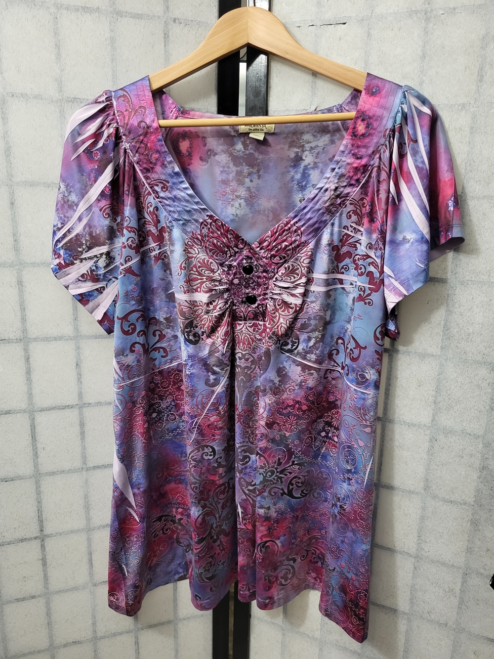 ONE WORLD Purple and Pink Floral Medallion V‑Neck Tunic